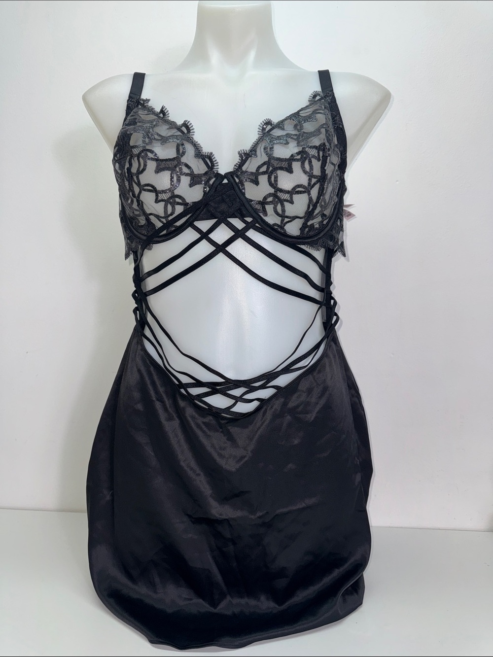 Victoria's Secret Black Strappy Lace Chemise Sz Xl NWT